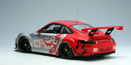 Comparativa: Porsche 996 GT3 RSR AUTOart vs. Minichamps 897e821b1dbe51910d19a0f6901bb8ddo