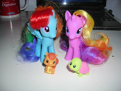 Mi colección Pony!!! ^^ 9f4f8b333c702f7e05cfddb1e4ef2723o