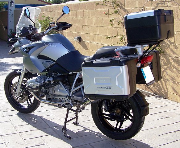 Personalización y rejuvenecimiento de GS 1200 del 2007 B6c7de94aed931bad26aba4c40262ce4o