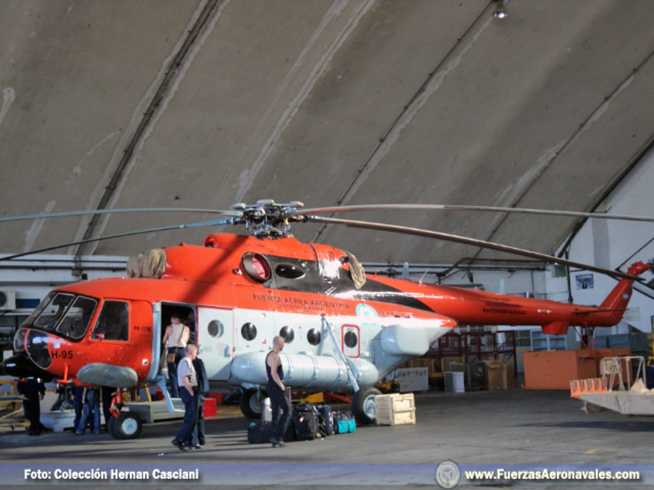 Logística aérea para Argentina, ¿que material necesita la FAA para responder? - Página 2 C612a768fc7c8a8584cead7b28dcb829o