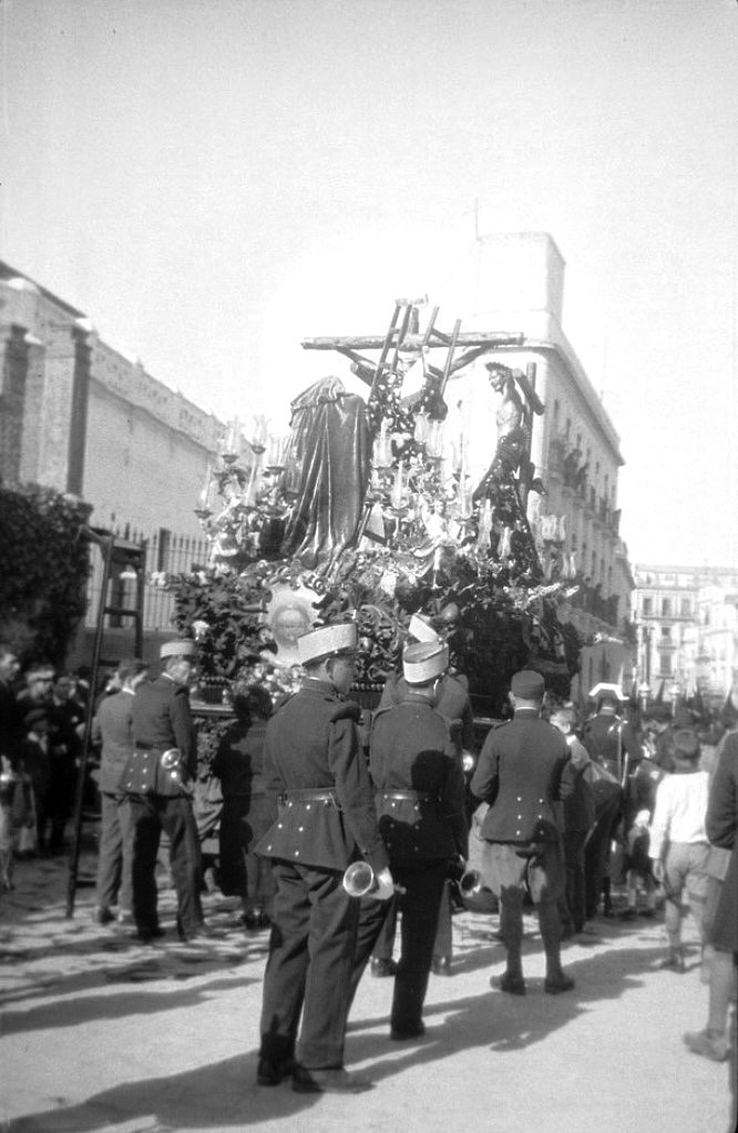 Fotos Antiguas en B/N  (III) - Página 8 D4f7ca20e9c6fe97958e9275cc6a97e1o