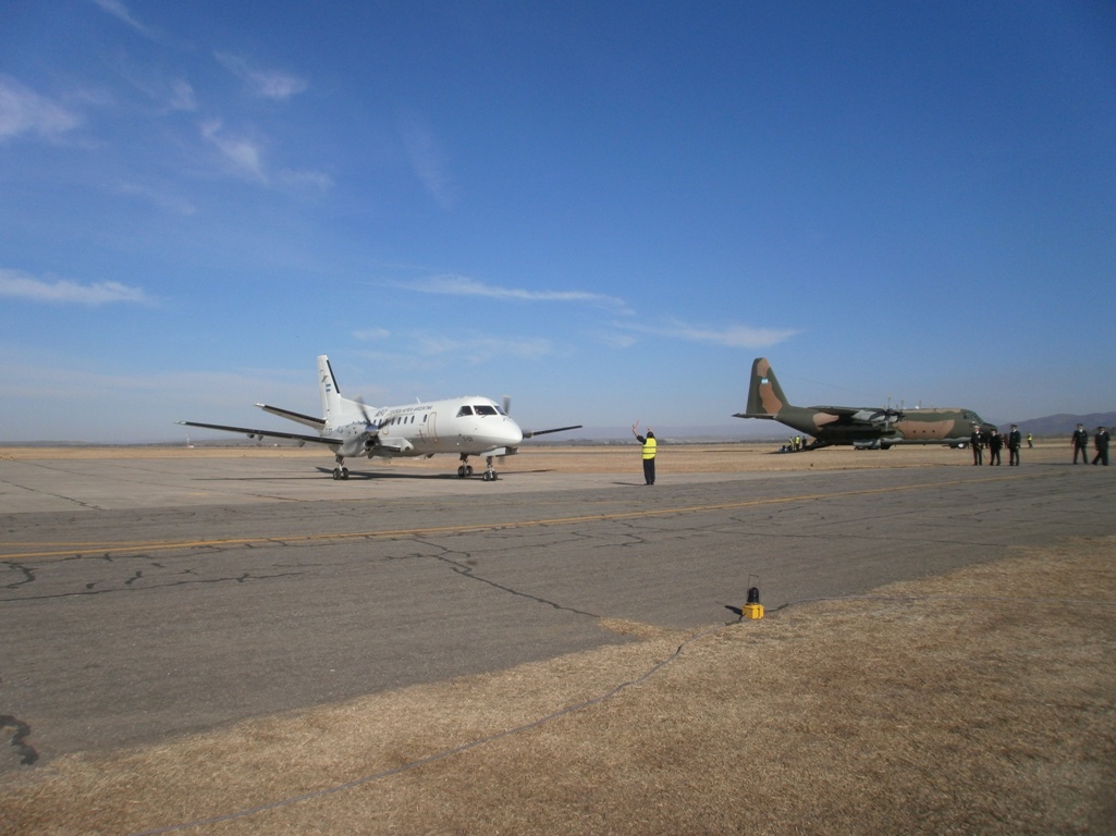 Centenario Aviacion Militar - Agosto 2012 - Página 8 F530ee0840df6a67f5518c8298f8a299o