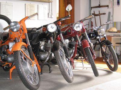 Musées de la moto etc. Motorradmuseum_in_schoenewalde