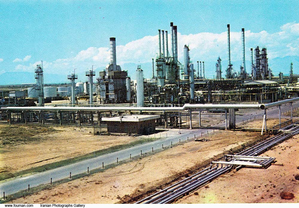 الاجنحه العراقيه فوق مصفى طهران .....من قصص سفر الحرب العراقيه - الايرانيه  Tehran_Refinery_1970