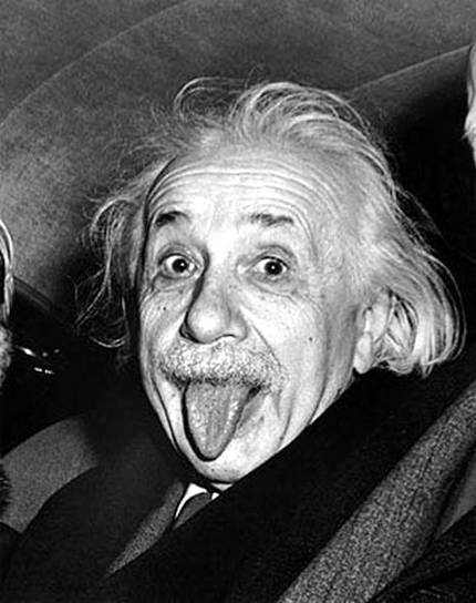         Einsteinou9