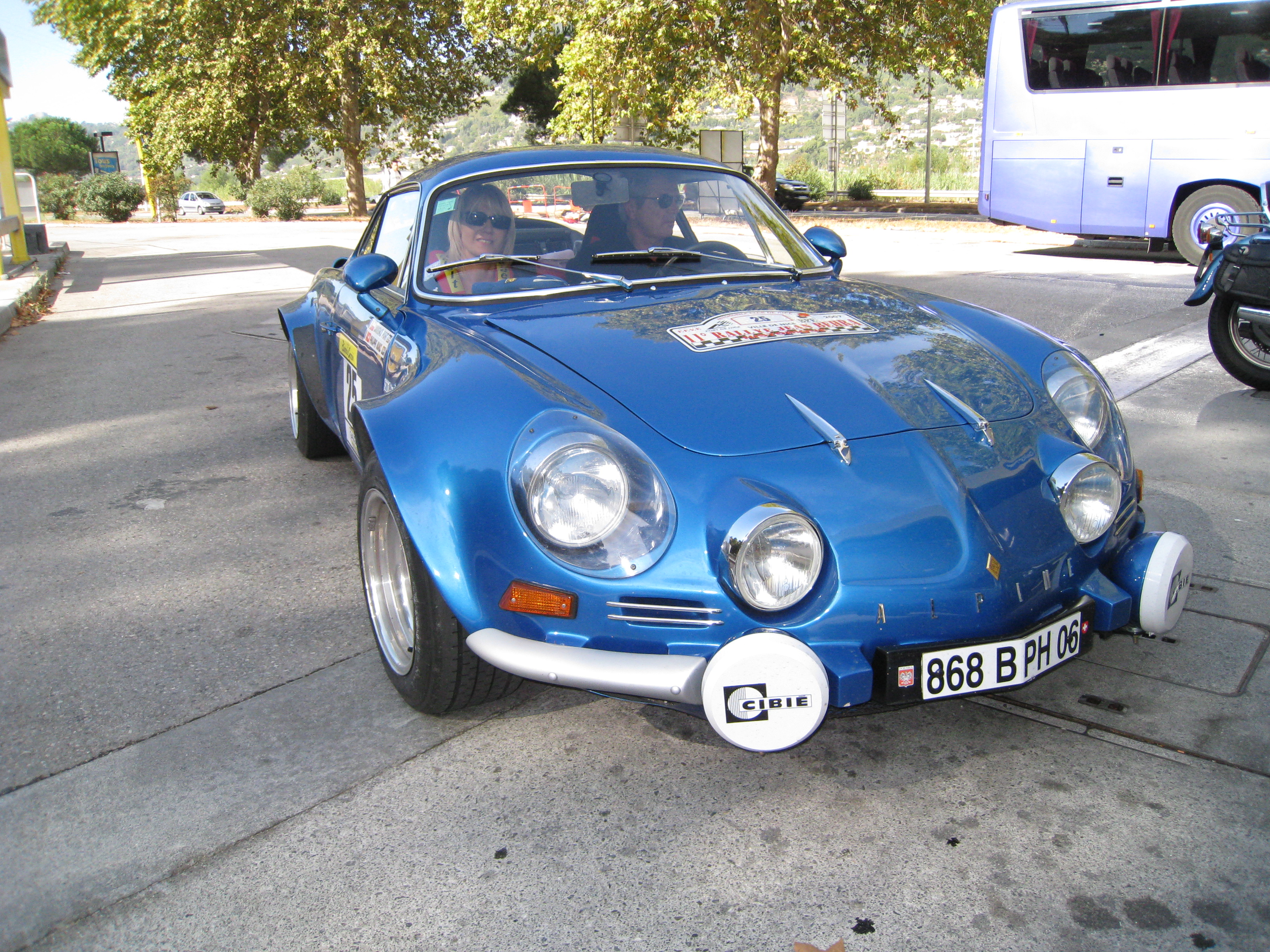 Concept car Renault DeZir Alpine-renault-a110-berlinette