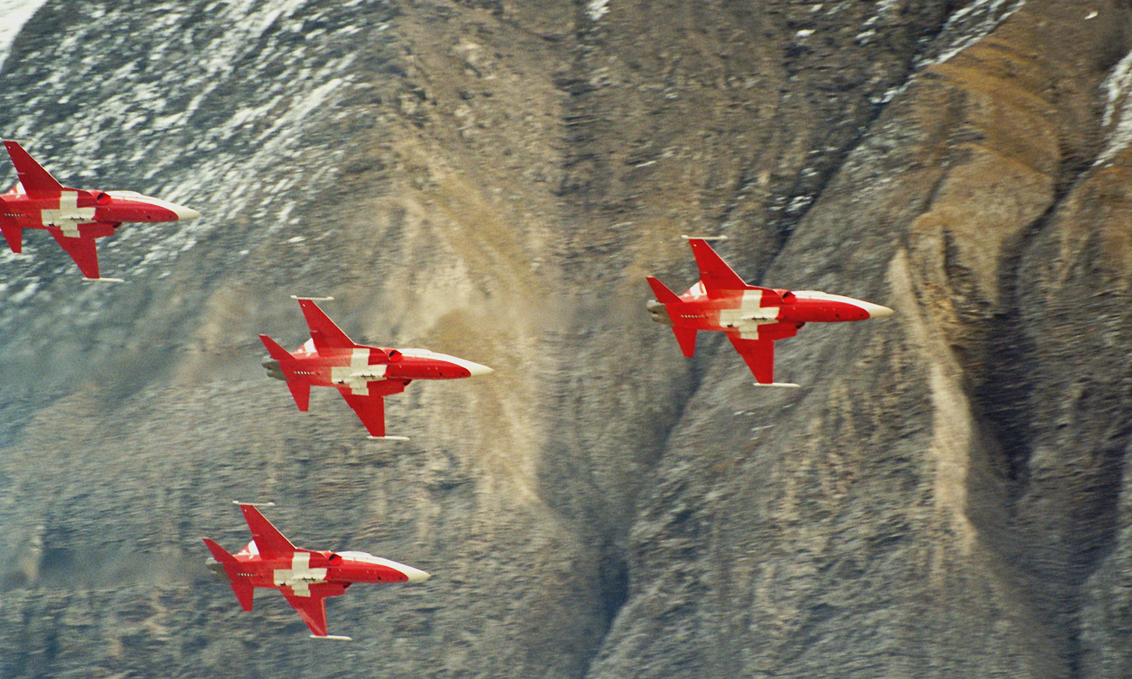 Armée Suisse Axalp_F-5E_Patrouille_Suisse