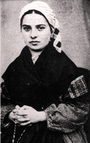 Sainte Bernadette (1844-1879) Bernadette_soubirous_1_publicdomain