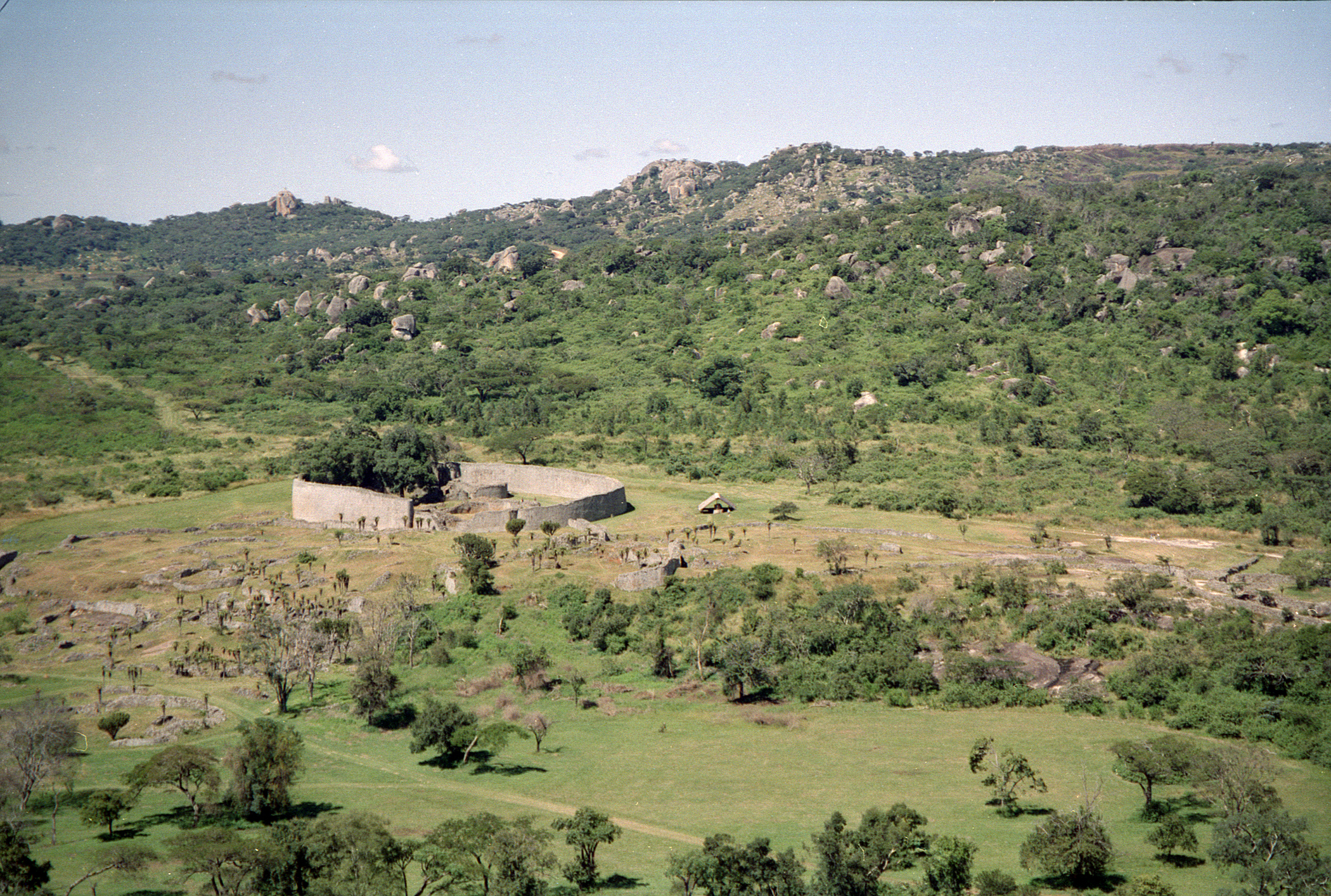 The Great Zimbabwe, ZIMBABWE (défi trouvé par Boo) Great-Zimbabwe