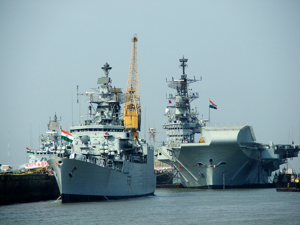 Armée Indienne  Indian_Navy_ships