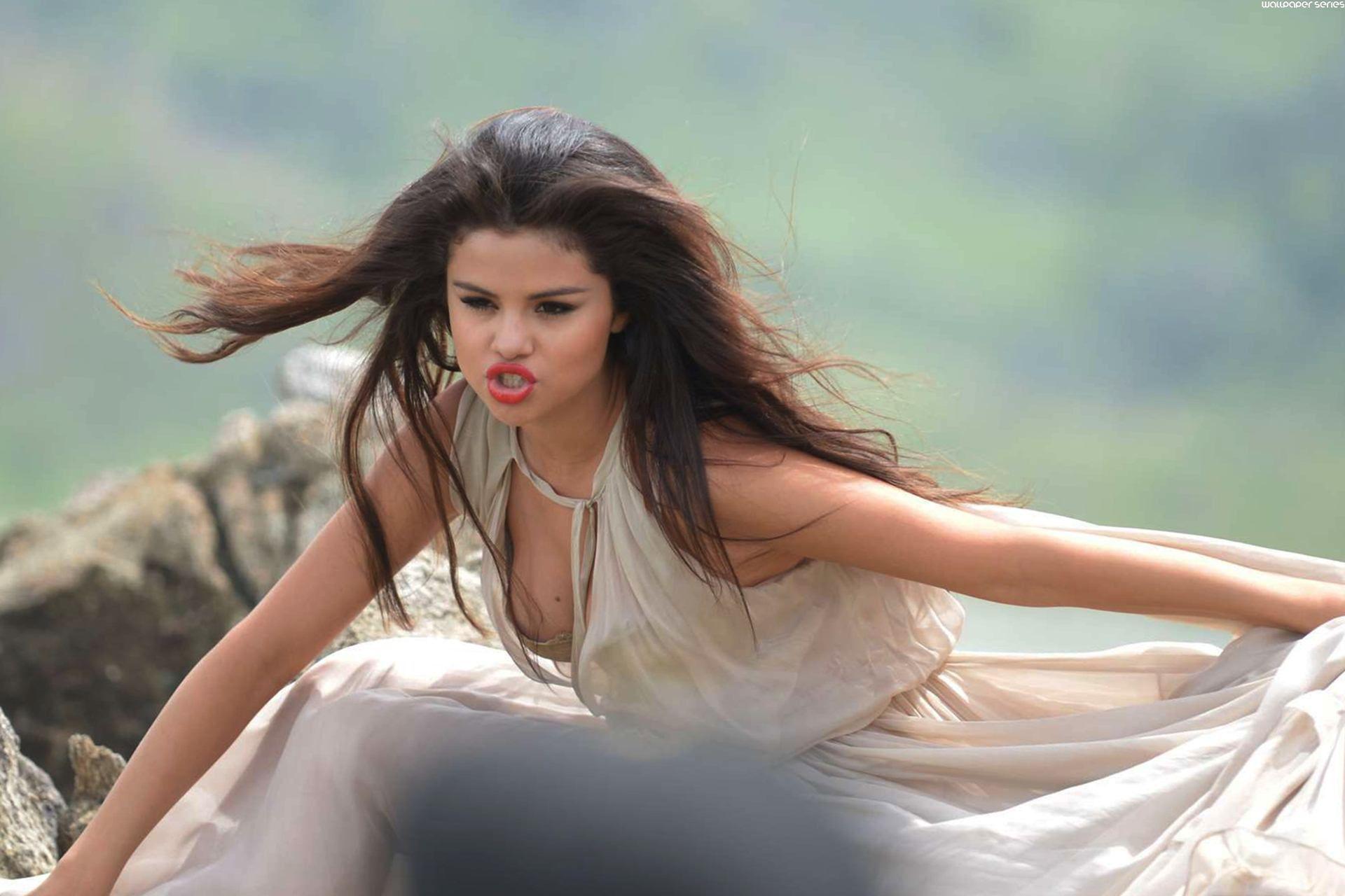 صور ♥ سيلينا جوميز ♥ selena gomez (المجموعة الخامسة)  Selena-gomez-hd