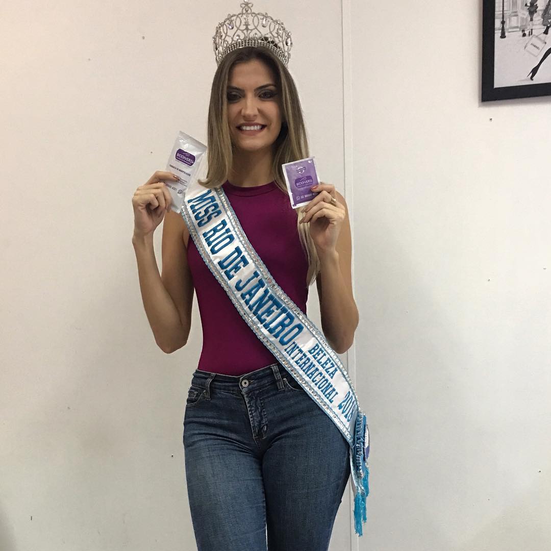 santa catarina vence miss brasil internacional 2018. - Página 10 6i8bc8rs