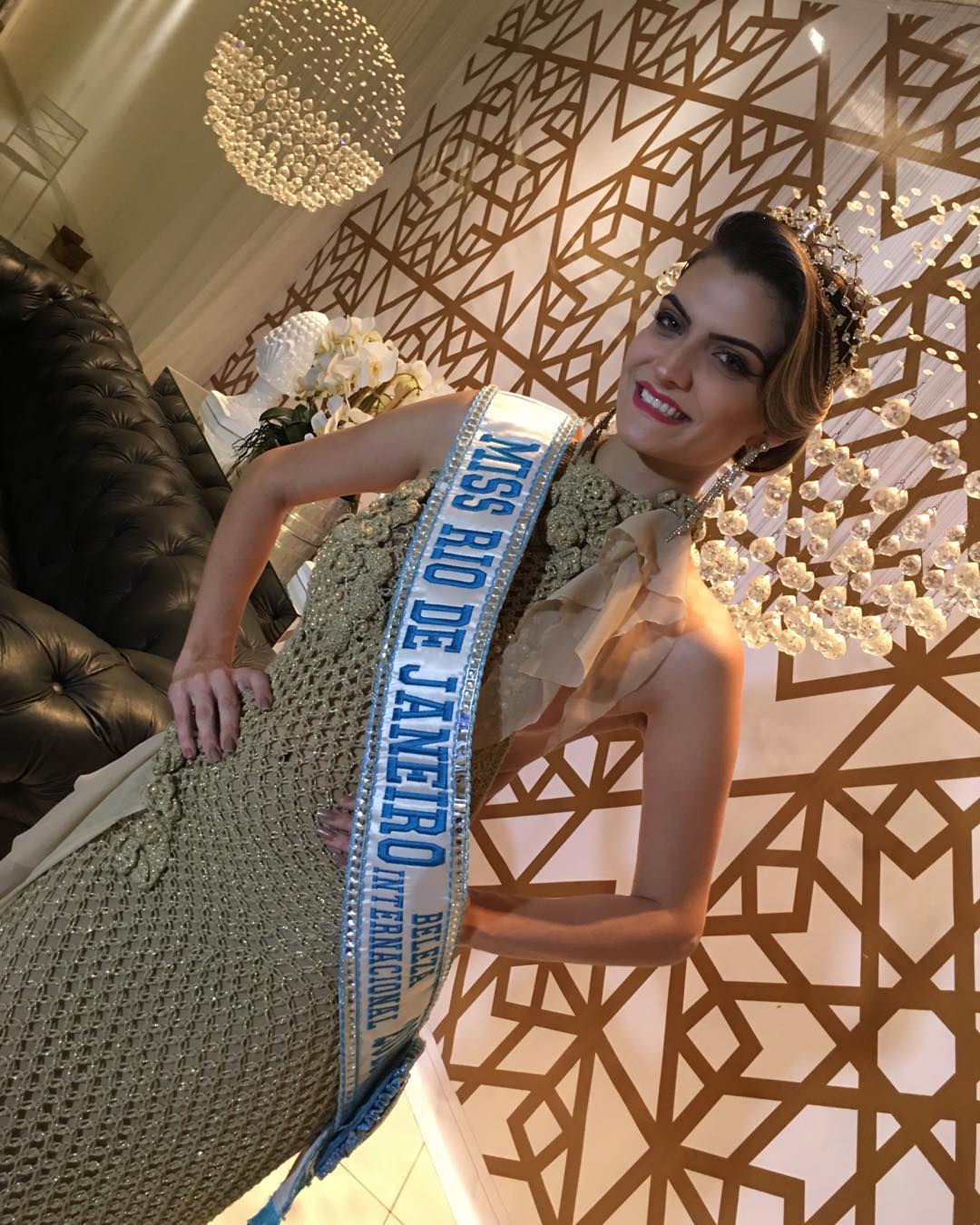 santa catarina vence miss brasil internacional 2018. - Página 10 755c9m3b