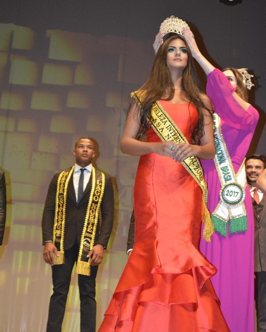 santa catarina vence miss brasil internacional 2018. - Página 6 Urtlziyw