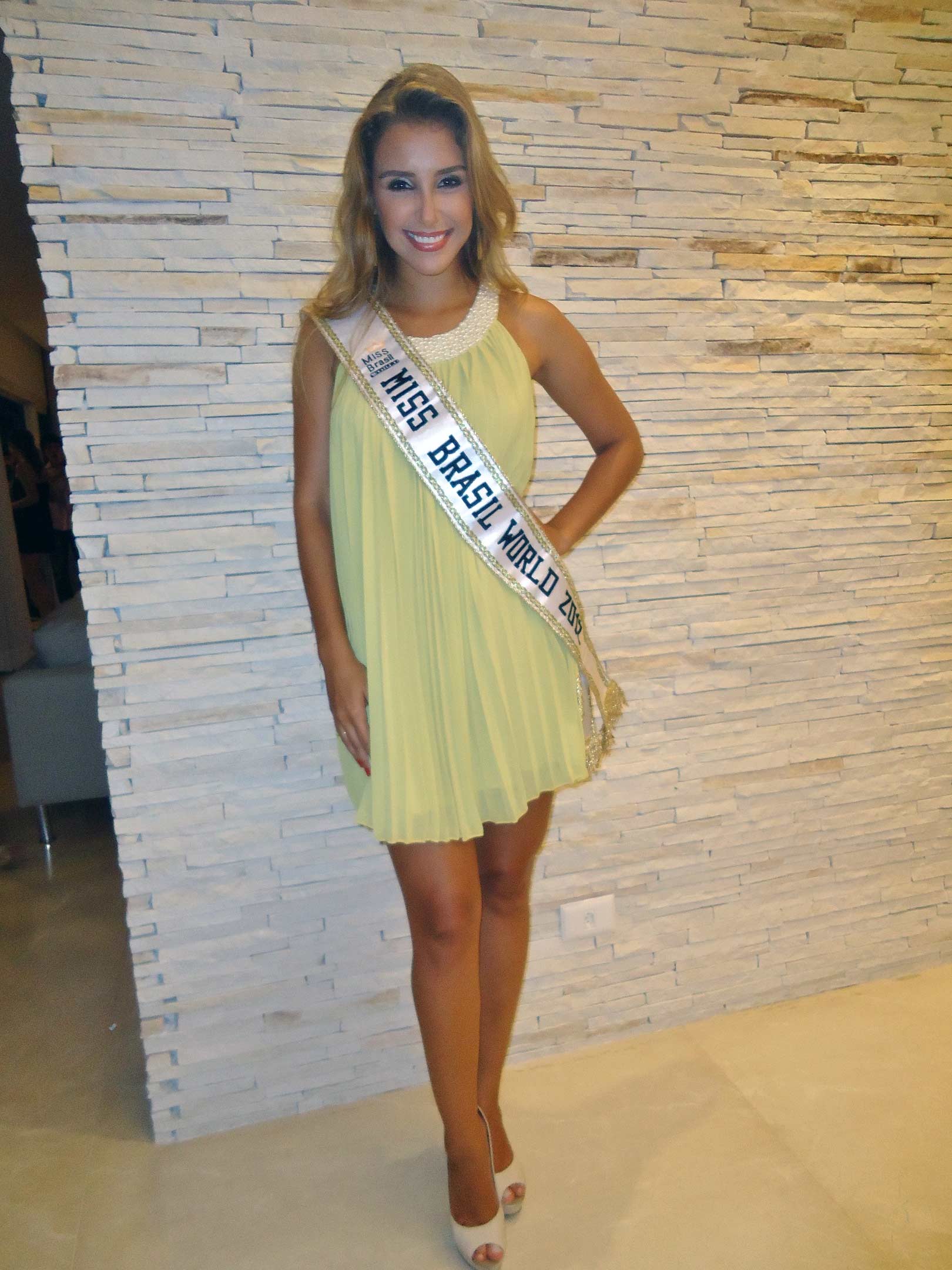 mariana notarangelo, rainha internacional do cafe 2010, global beauty queen 2011, miss mundo brasil 2012. 6e4pn55e