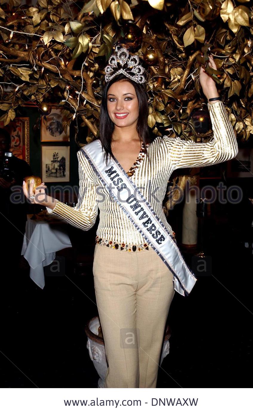 oxana fedorova, miss universe 2002 (renuncio). Q38bt8ii