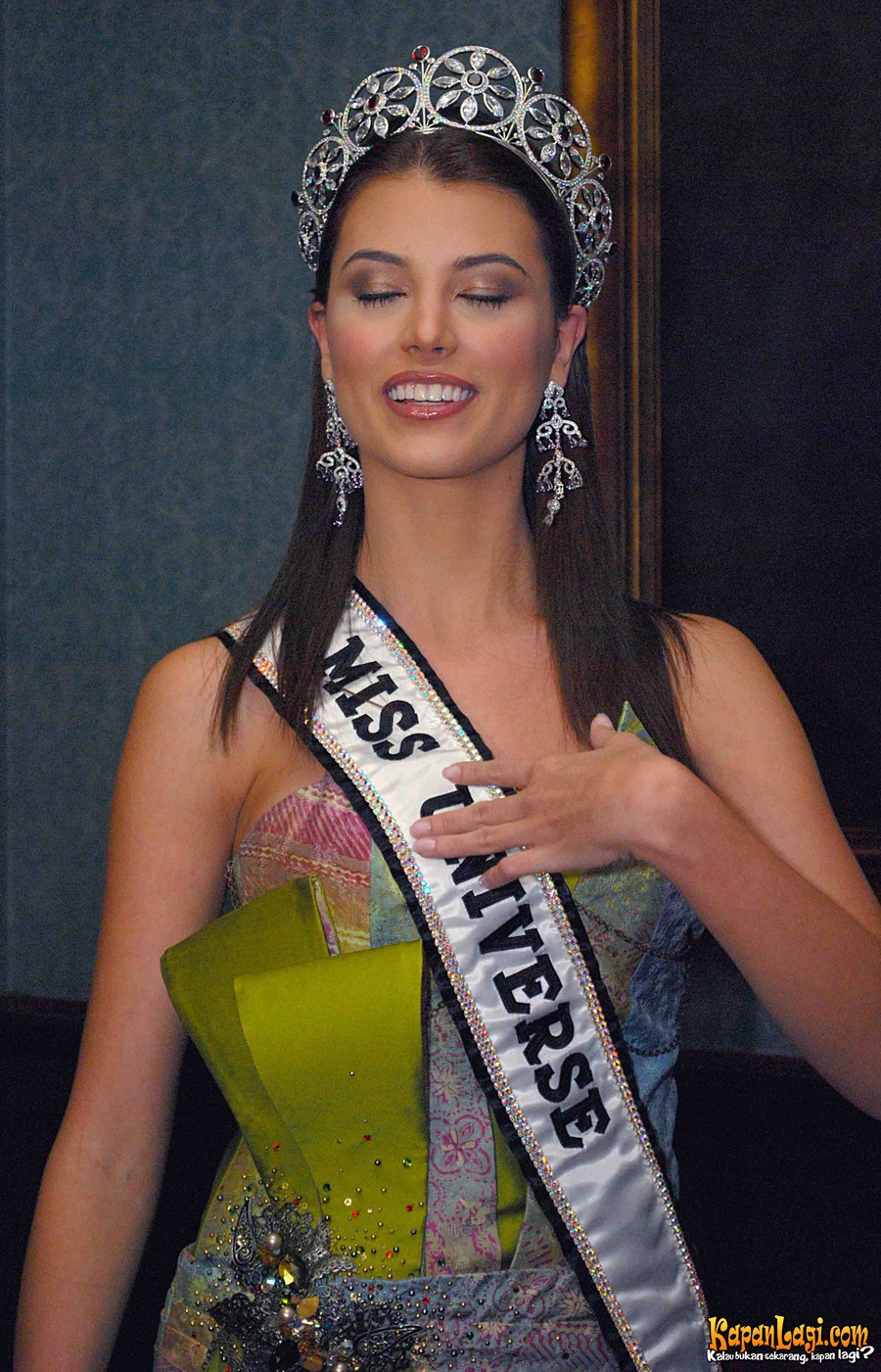 stefania fernandez, miss universe 2009. - Página 17 347rhemb