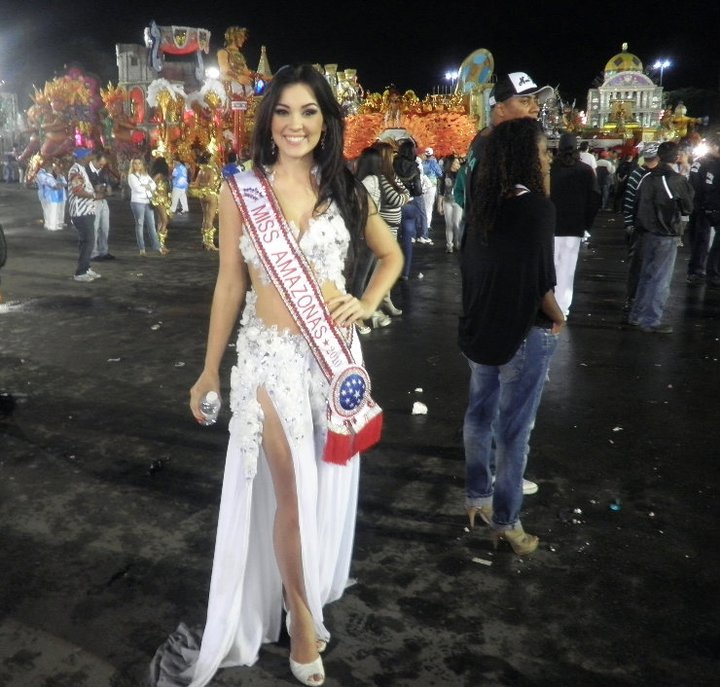 lilian lopes, miss brasil internacional 2010. - Página 4 C6jtrv3t