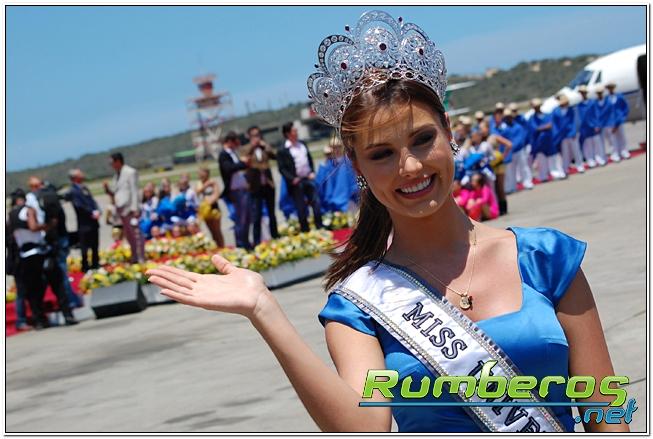 stefania fernandez, miss universe 2009. - Página 33 Rmvdptqa