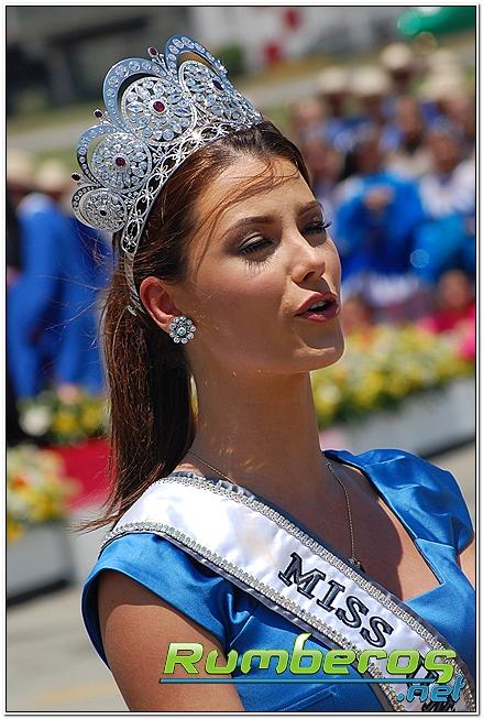 stefania fernandez, miss universe 2009. - Página 31 Xmewyqkr