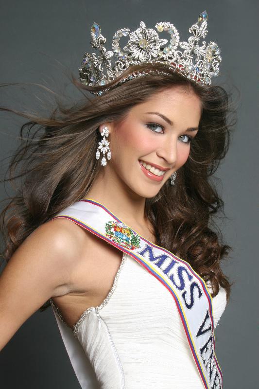 dayana mendoza, miss universe 2008. - Página 16 Lz6x429j