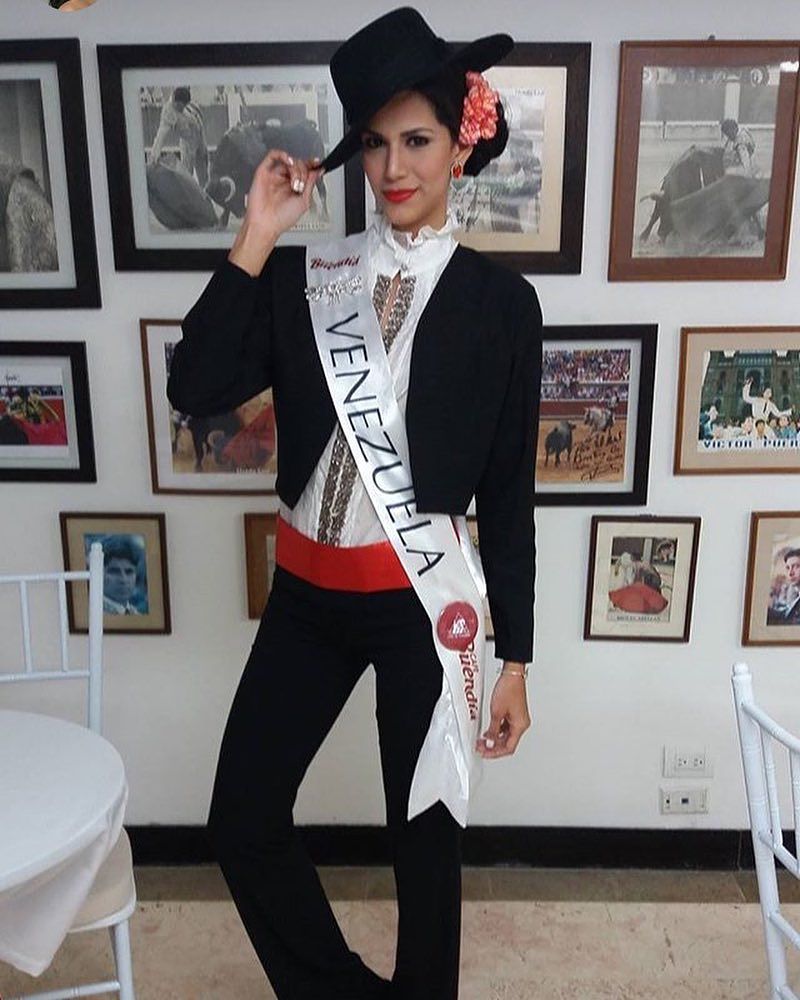 ana cristina diaz, miss venezuela reinado internacional cafe 2017.  - Página 3 Dhxhu2vv