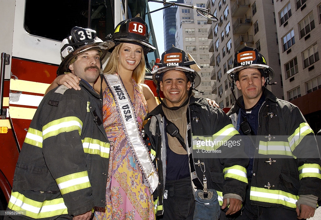 shandi finnessey, miss usa 2004. - Página 3 Dy97fg8i