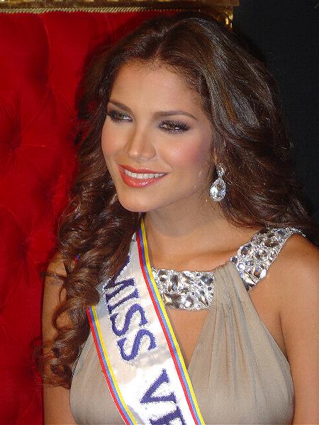 lidymar jonaitis (aka ly jonaitis), top 3 de miss universe 2007. - Página 10 Lsubooie