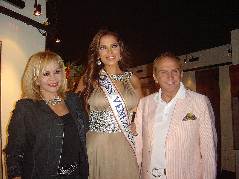 lidymar jonaitis (aka ly jonaitis), top 3 de miss universe 2007. - Página 10 Pgte5zg5