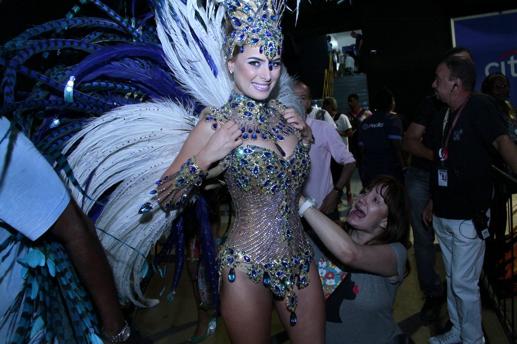 misses brasileiras e o carnaval. Cao22zs4