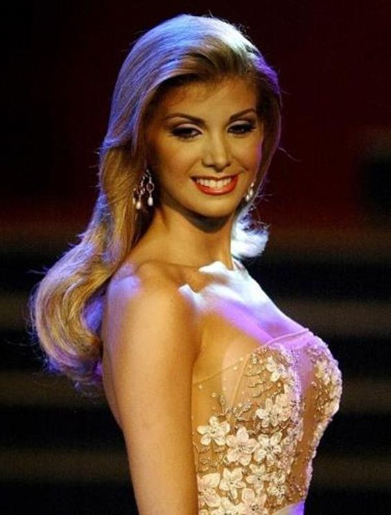 ana karina anez, miss venezuela 2003. - Página 2 9kvhzrvk