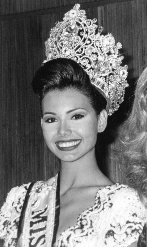 minorka mercado, 2nd runner-up de miss universe 1994. Lnbcmgf9