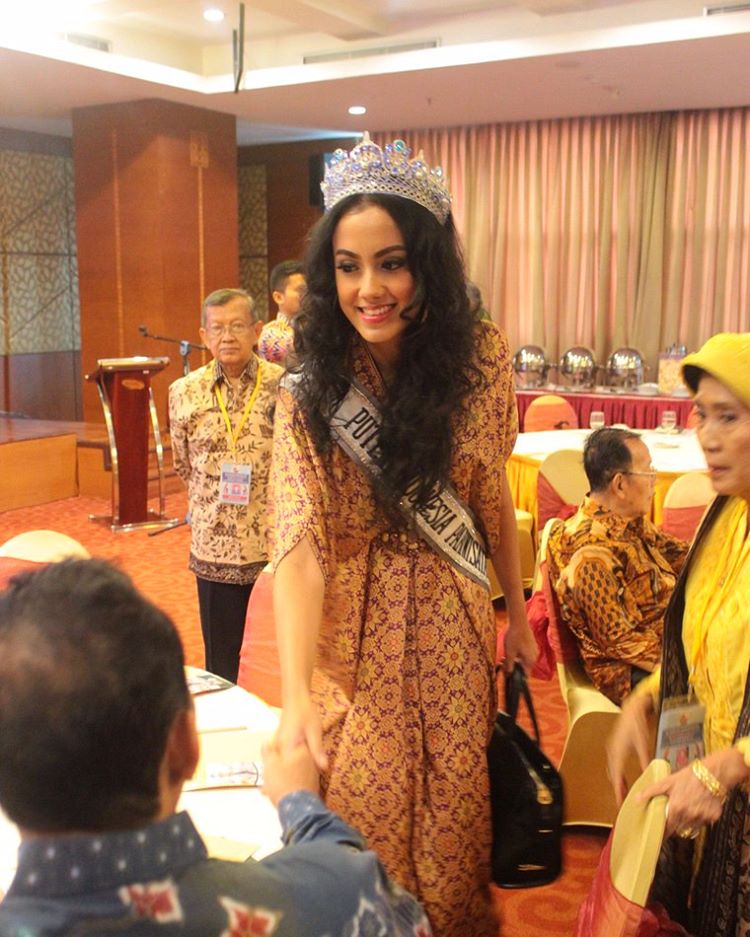 intan aletrino, semifinalista de miss supranational 2016. - Página 4 F2mdciof