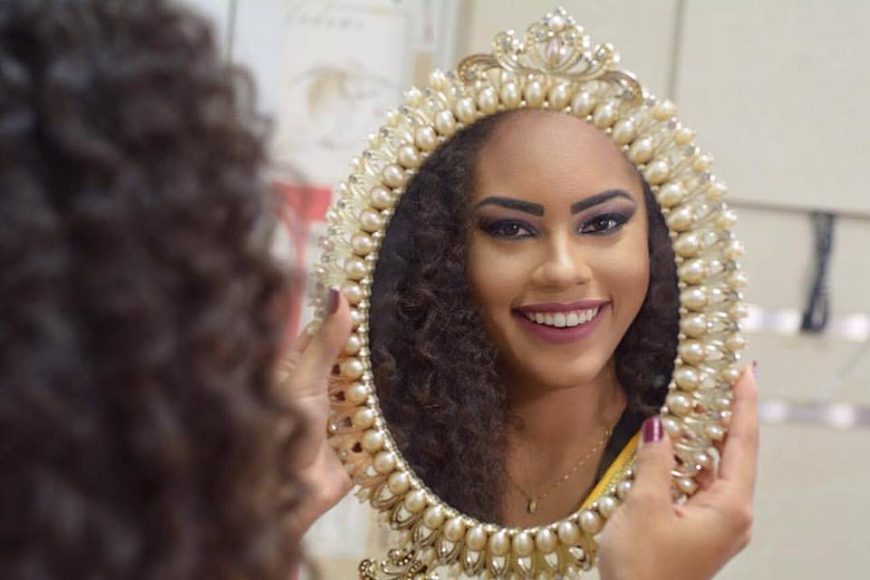 natali vitoria, top 15 de miss brasil universo 2019 /miss brasil teen universe 2017. primeira miss negra a vencer o miss roraima. - Página 2 Us3vxx7k