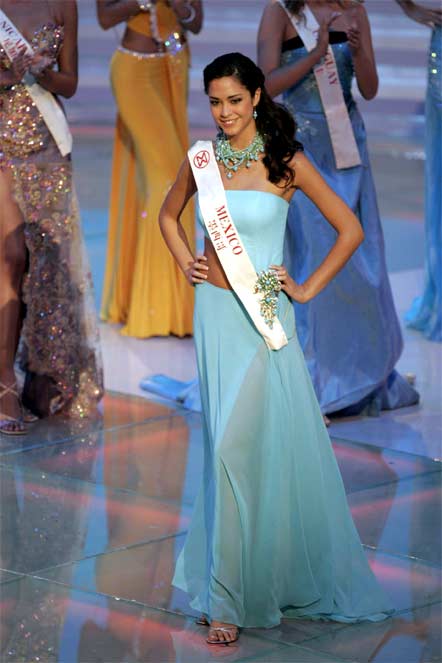 dafne molina, top 2 de miss world 2005.   - Página 3 Qpn8on7g