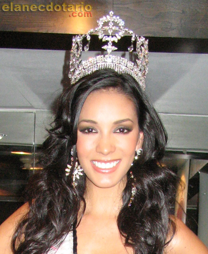 carolina moran, top 3 de miss world 2007. R3xsriio