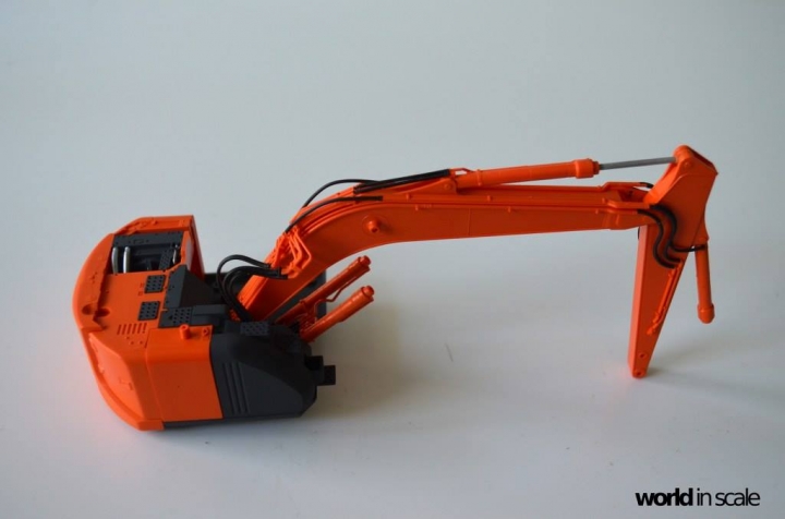 Hitachi ZAXIS 135US - 1/35 by Hasegawa Uefzh8nv