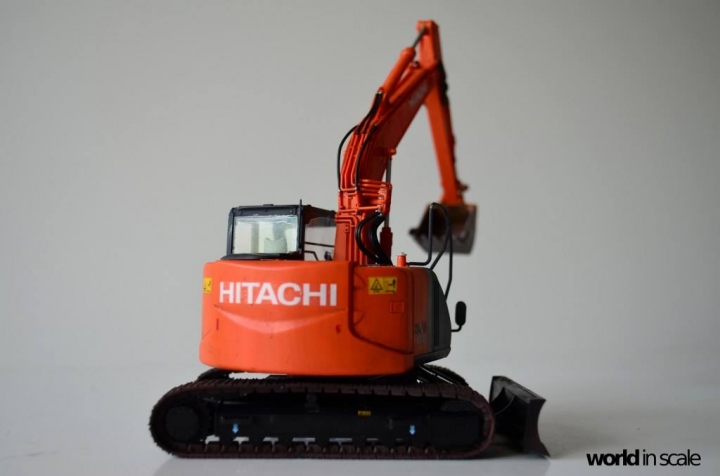 Hitachi ZAXIS 135US - 1/35 by Hasegawa Gszktt3r
