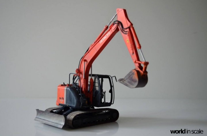 Hitachi ZAXIS 135US - 1/35 by Hasegawa Treiredm