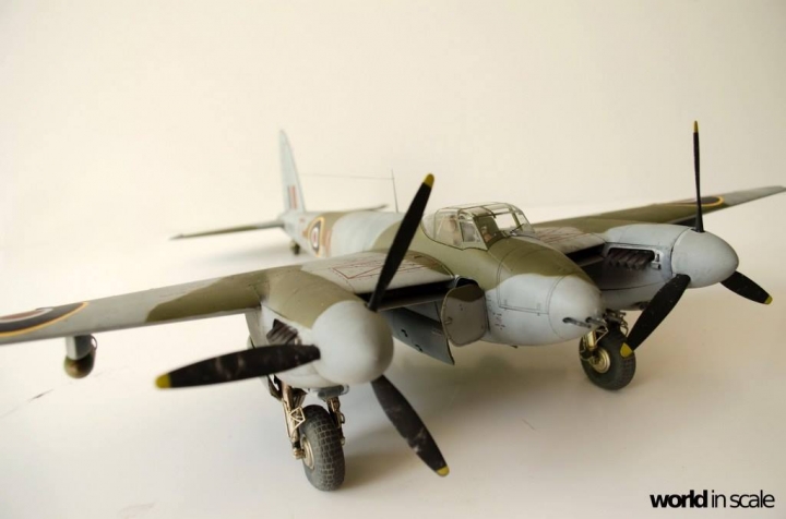 De Havilland Mosquito FB Mk.VI - 1/32  by Tamiya, Eduard, ... 2qawnxqn