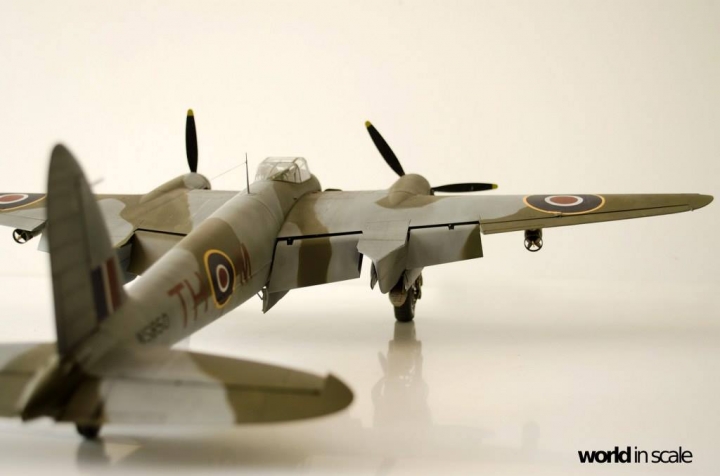 De Havilland Mosquito FB Mk.VI - 1/32  by Tamiya, Eduard, ... W3idtl3e