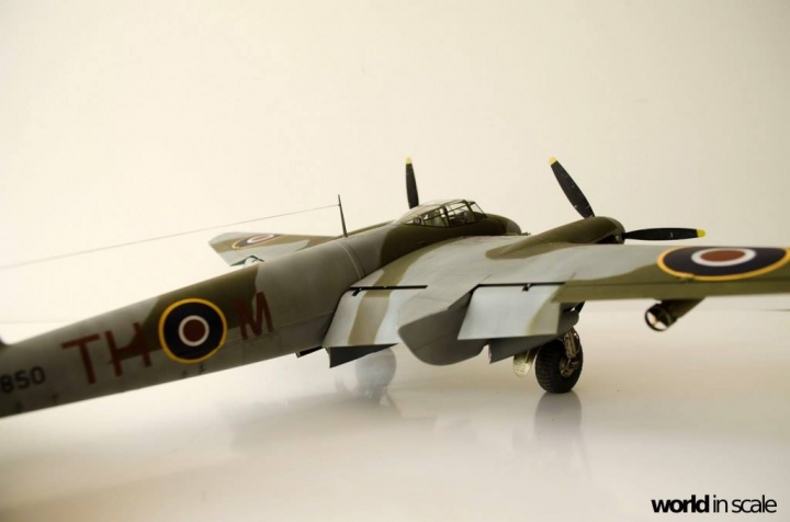 De Havilland Mosquito FB Mk.VI - 1/32  by Tamiya, Eduard, ... Y9eii2t5