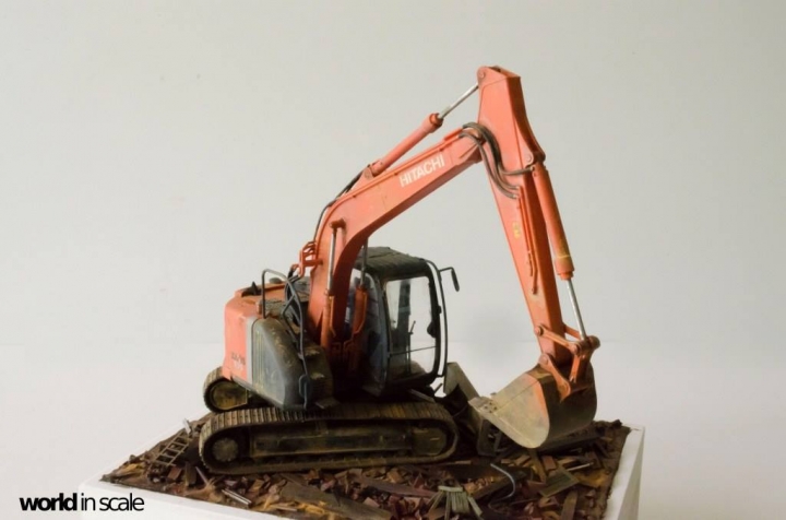 Hitachi Zaxis 135US - 1/35 by Hasegawa 55eb4vva