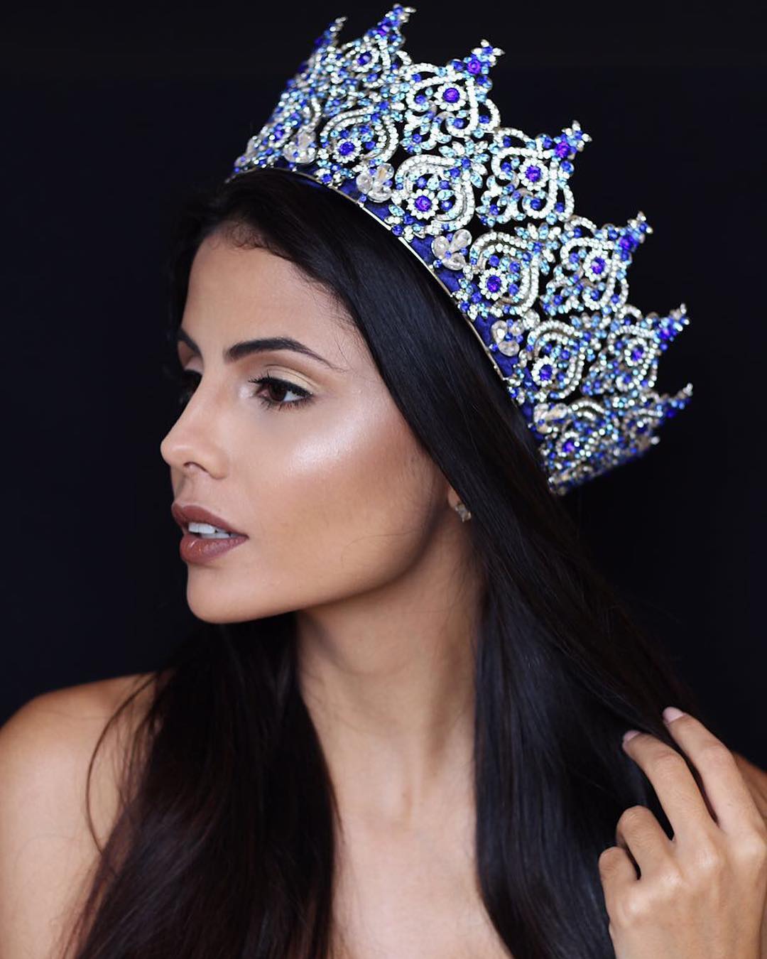 iully thaisa, top 5 de miss brasil mundo 2019. - Página 2 Dp2nm373