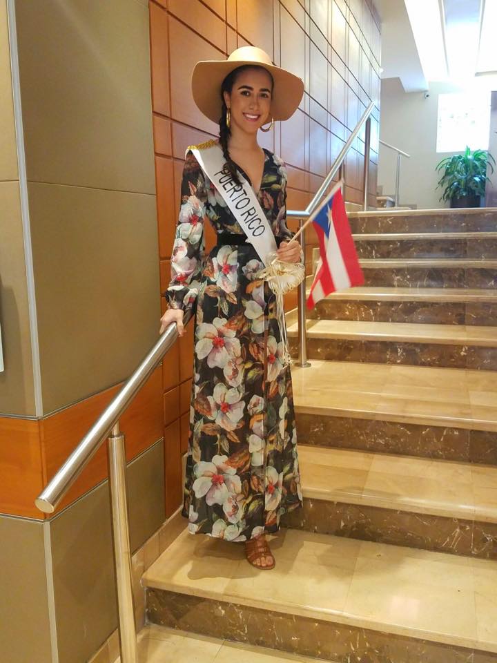 lisandra maria santiago, top 7 de miss teen earth international 2017. - Página 2 Do6ok67t