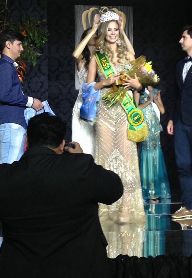 bruna vizintin, destituida do titulo de miss brasil terra 2017. - Página 2 Bsgzehzd