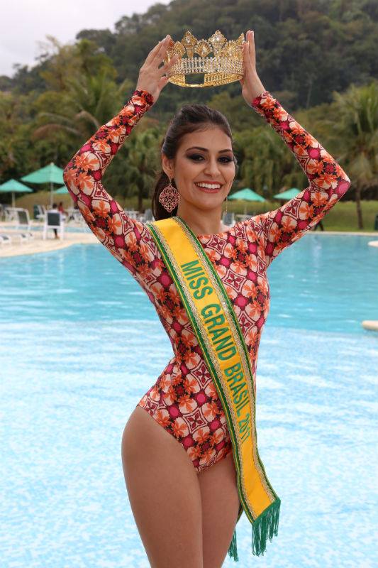 caroline venturini, top 20 de miss grand international 2017. - Página 3 Yjpyt7my