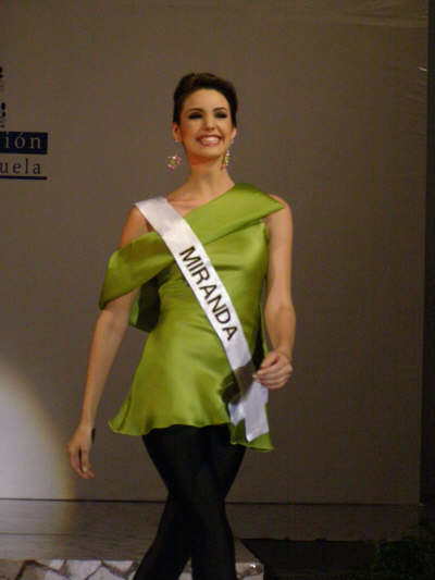 marelisa gibson, miss venezuela 2009. - Página 8 3lrgmt6d