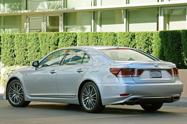 2012 - [Lexus] LS V - Page 3 002_o