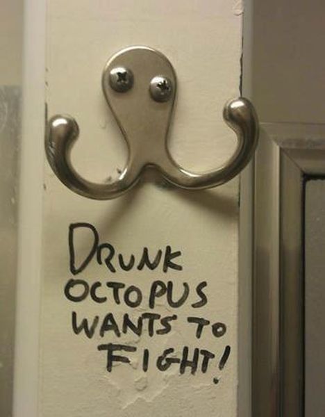 cara - Cosas con cara: el idio-tópic. - Página 11 Funny-pictures-humor-Drunk-Octopus-Wants-To-Fight-hanger